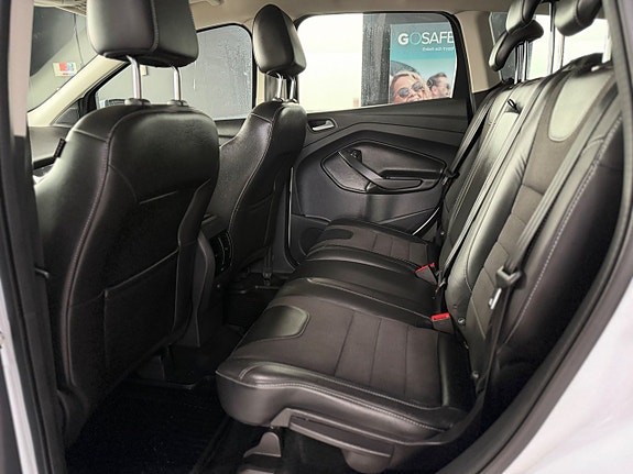 Ford Kuga 12 of 13