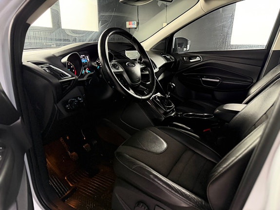 Ford Kuga 5 of 5