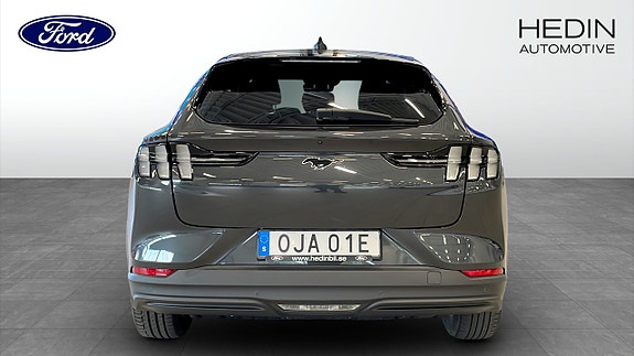 Ford Mustang Mach-E 7 of 9