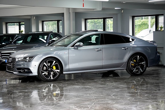 Audi A7 4 of 5