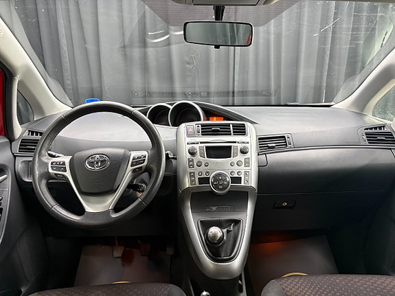 Toyota Verso 9 of 14