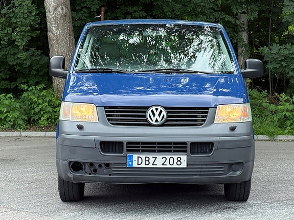 Volkswagen Transporter 10 of 13