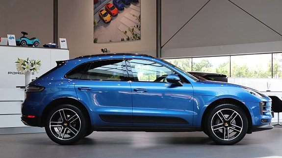 Porsche Macan 7 of 10