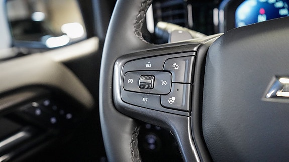 Chevrolet Silverado EV 18 of 24