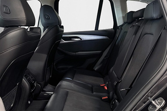 BMW X3 14 of 25