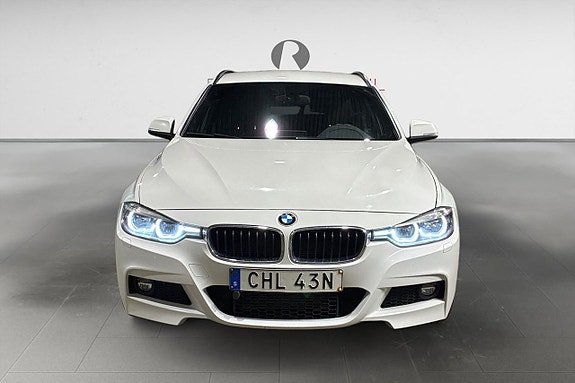 BMW 320 10 of 17
