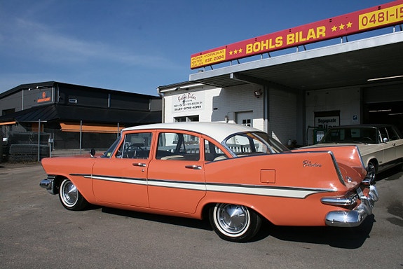 Plymouth Belvedere