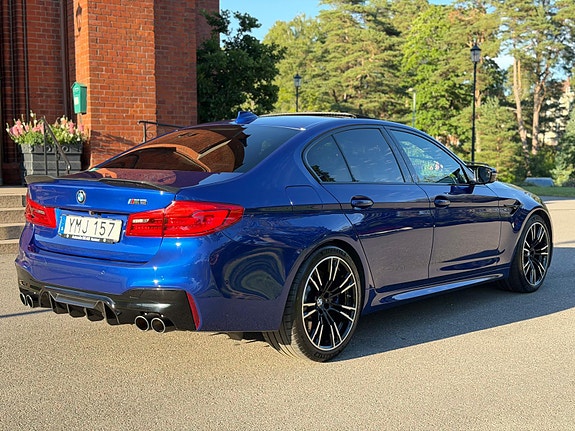 BMW M5 4 of 5