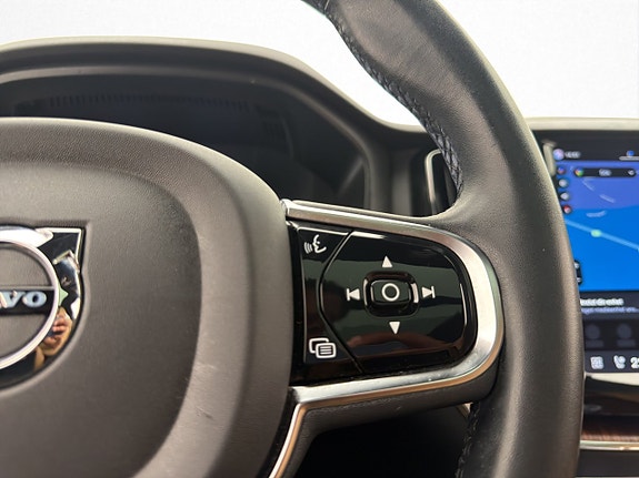 Volvo XC60 19 of 30