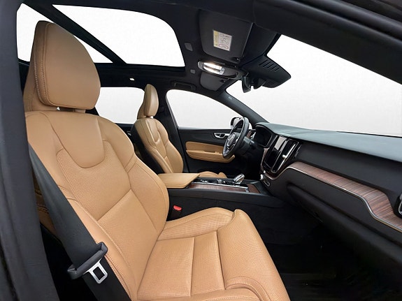 Volvo XC60 29 of 30