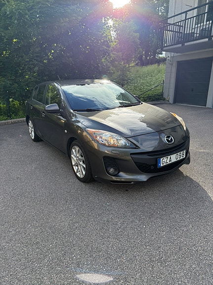 Mazda Mazda3 2012