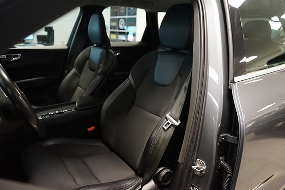 Volvo XC60 5 of 5
