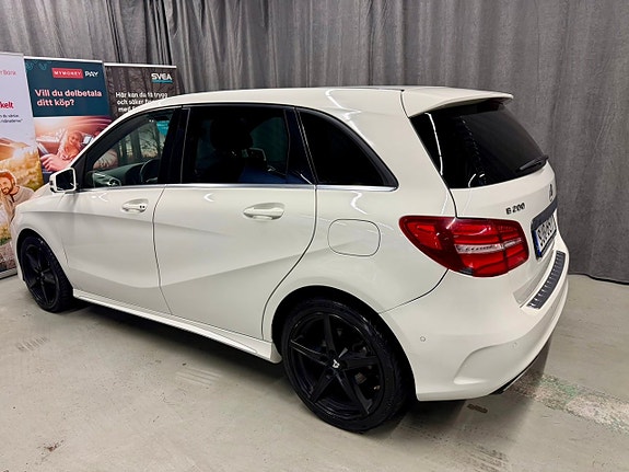 Mercedes-Benz B200 5 of 5