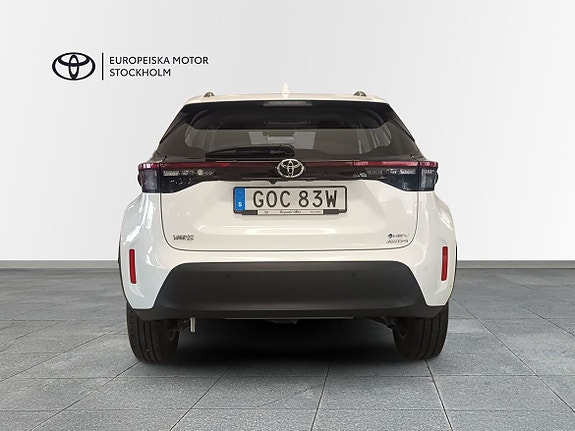 Toyota Yaris Cross 4 of 12