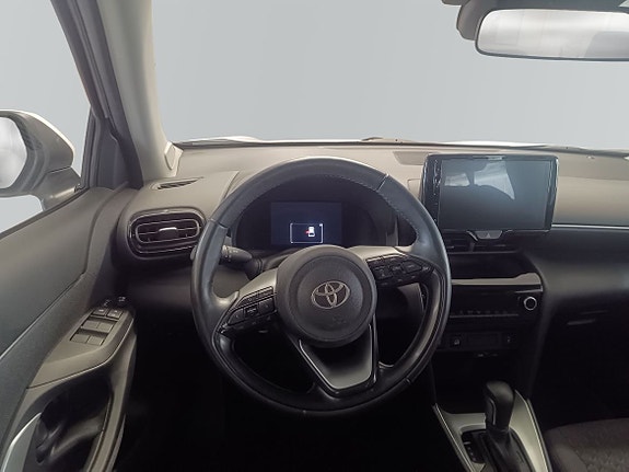 Toyota Yaris Cross 9 of 12