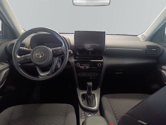 Toyota Yaris Cross 8 of 12