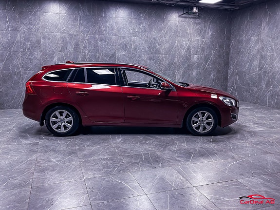 Volvo V60 4 of 5