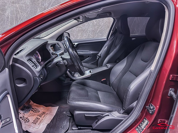 Volvo V60 14 of 24