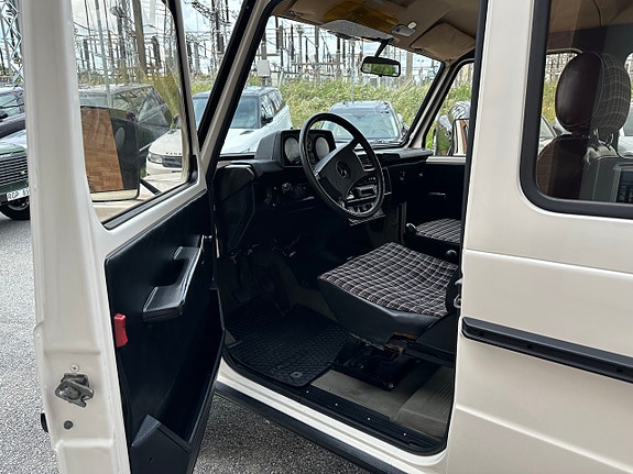 Mercedes-Benz G-klass 14 of 20