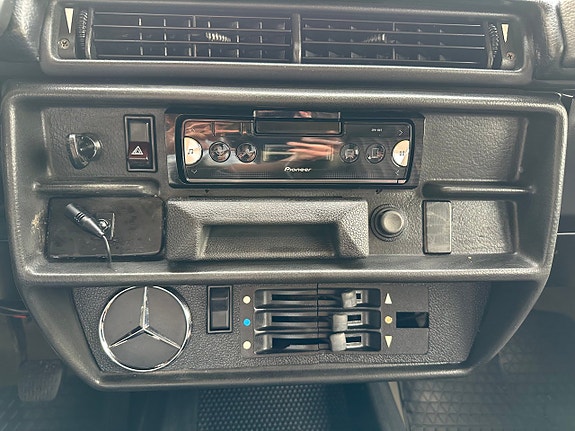 Mercedes-Benz G-klass 18 of 20
