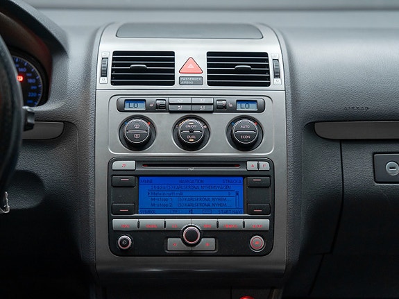Volkswagen CrossTouran 12 of 17