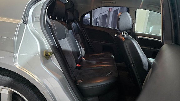 Ford Mondeo 9 of 13