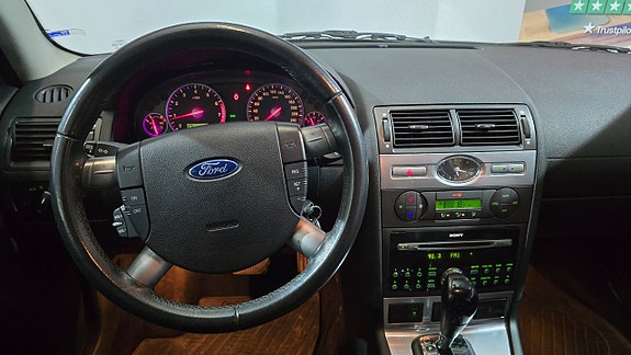 Ford Mondeo 11 of 13