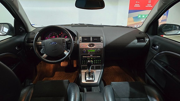 Ford Mondeo 10 of 13