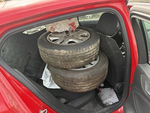 Opel Astra 10 of 16
