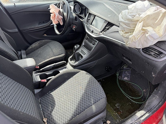 Opel Astra 9 of 16