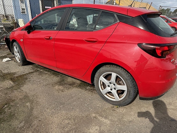 Opel Astra 14 of 16