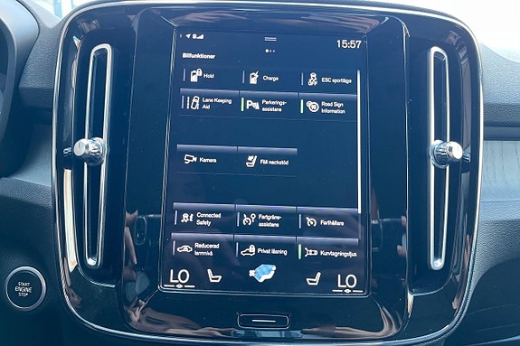 Volvo XC40 21 of 28
