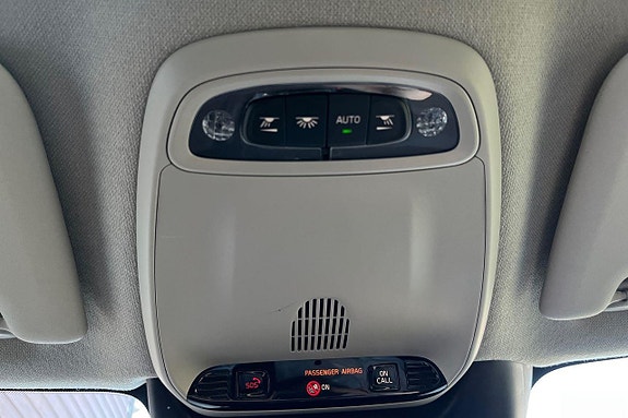 Volvo XC40 20 of 28
