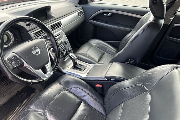 Volvo V70 15 of 28