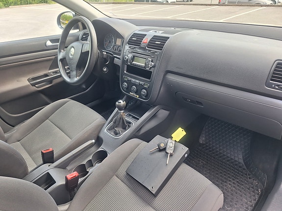 Volkswagen Golf V 6 of 11