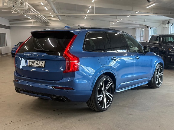 Volvo XC90 3 of 5