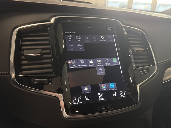 Volvo XC90 14 of 23