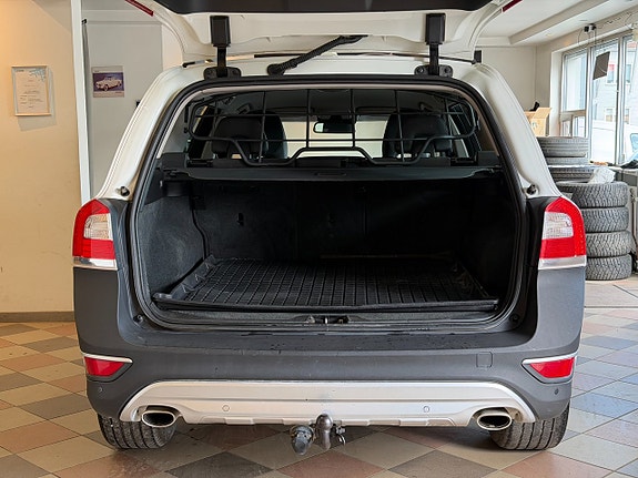 Volvo XC70 9 of 25