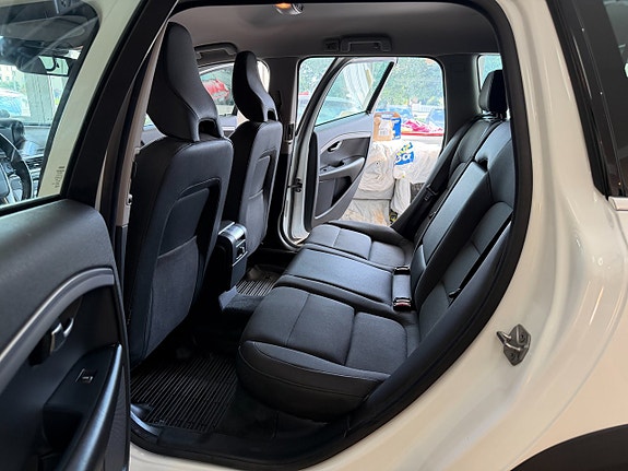 Volvo XC70 20 of 25