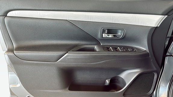 Mitsubishi Outlander 11 of 22