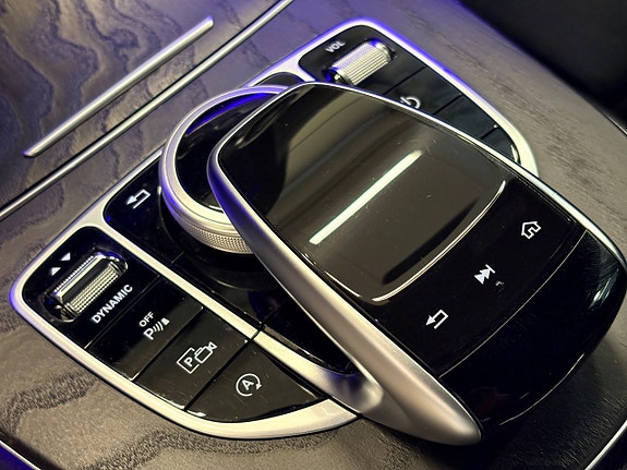 Mercedes-Benz E220 d 27 of 30