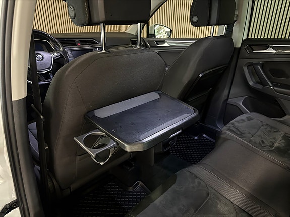 Volkswagen Tiguan 13 of 30