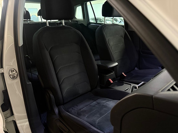 Volkswagen Tiguan 24 of 30