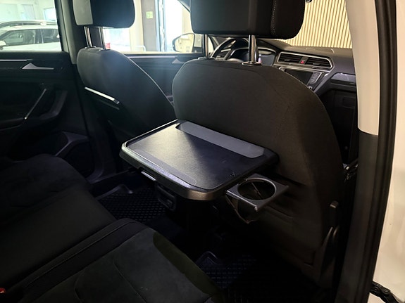 Volkswagen Tiguan 22 of 30
