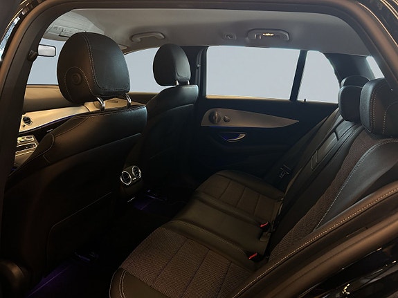 Mercedes-Benz E300 13 of 26