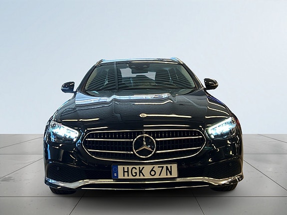 Mercedes-Benz E300 2 of 26