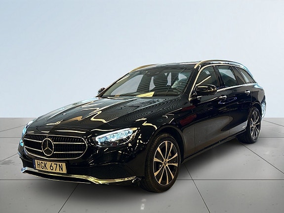 Mercedes-Benz E300 16 of 26