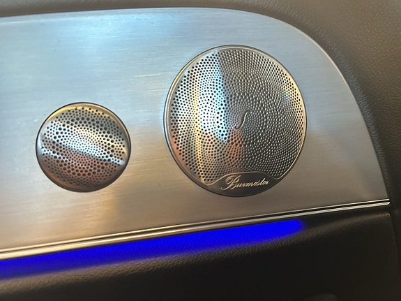 Mercedes-Benz E300 18 of 26