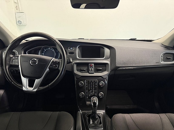 Volvo V40 Cross Country 9 of 15