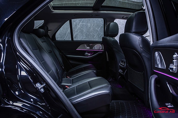 Mercedes-Benz GLE450 17 of 30